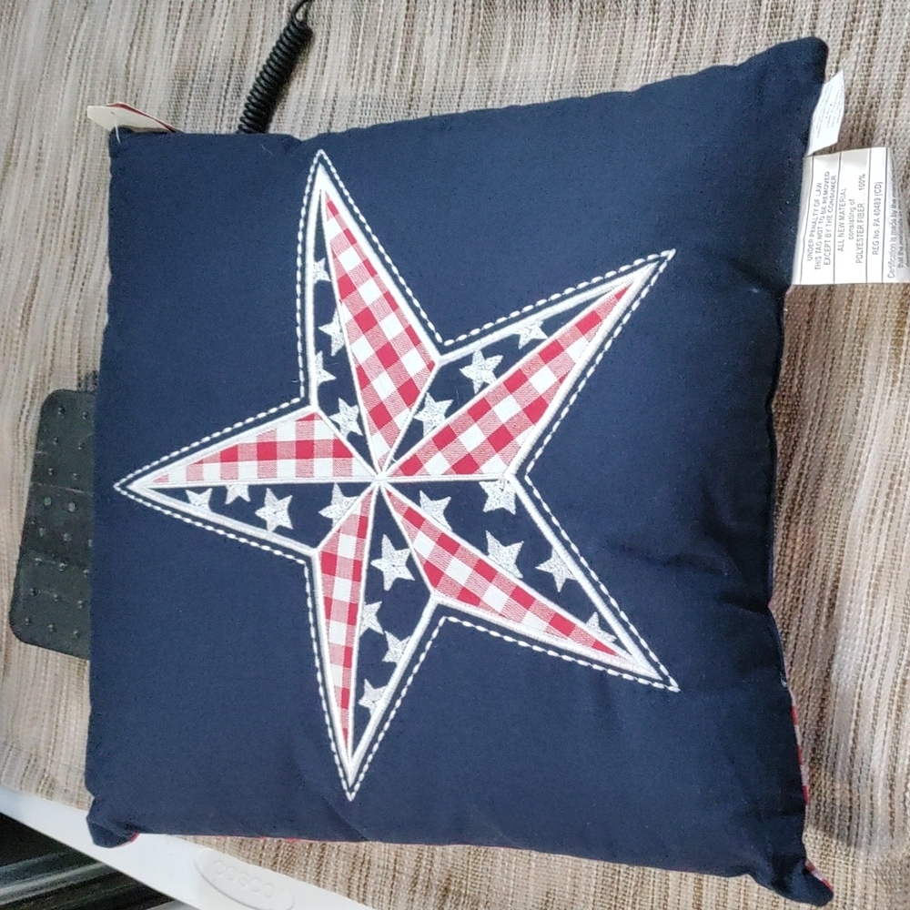 Kensingston Gardens by Small World 100% Cotton 18x18 Red White Blue Star Pillow